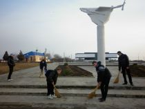 mesyachnik-2014-blagoustrojstvo pamyatnika_i_obeliska-2